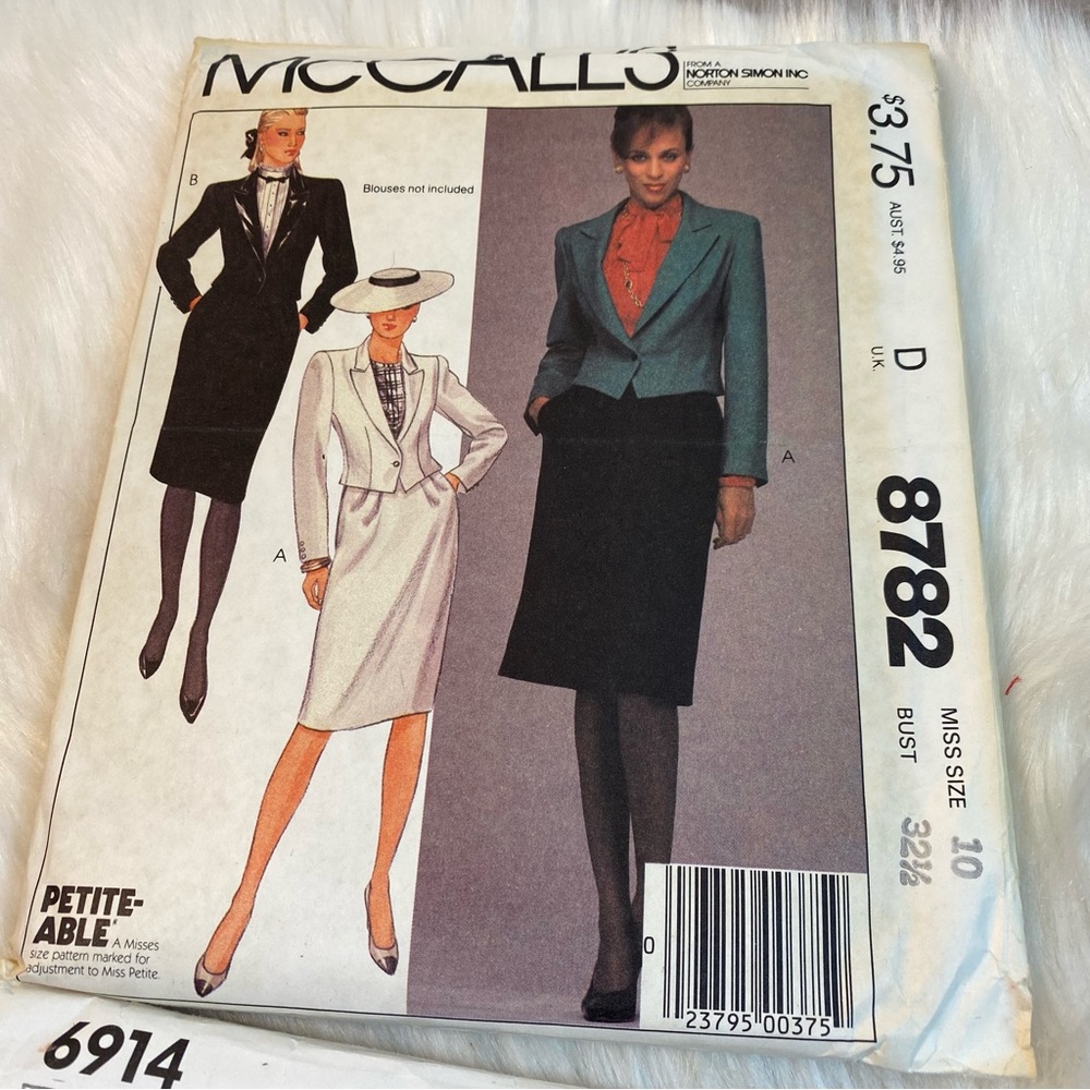 McCall’s Patterns - Picture 1 of 12
